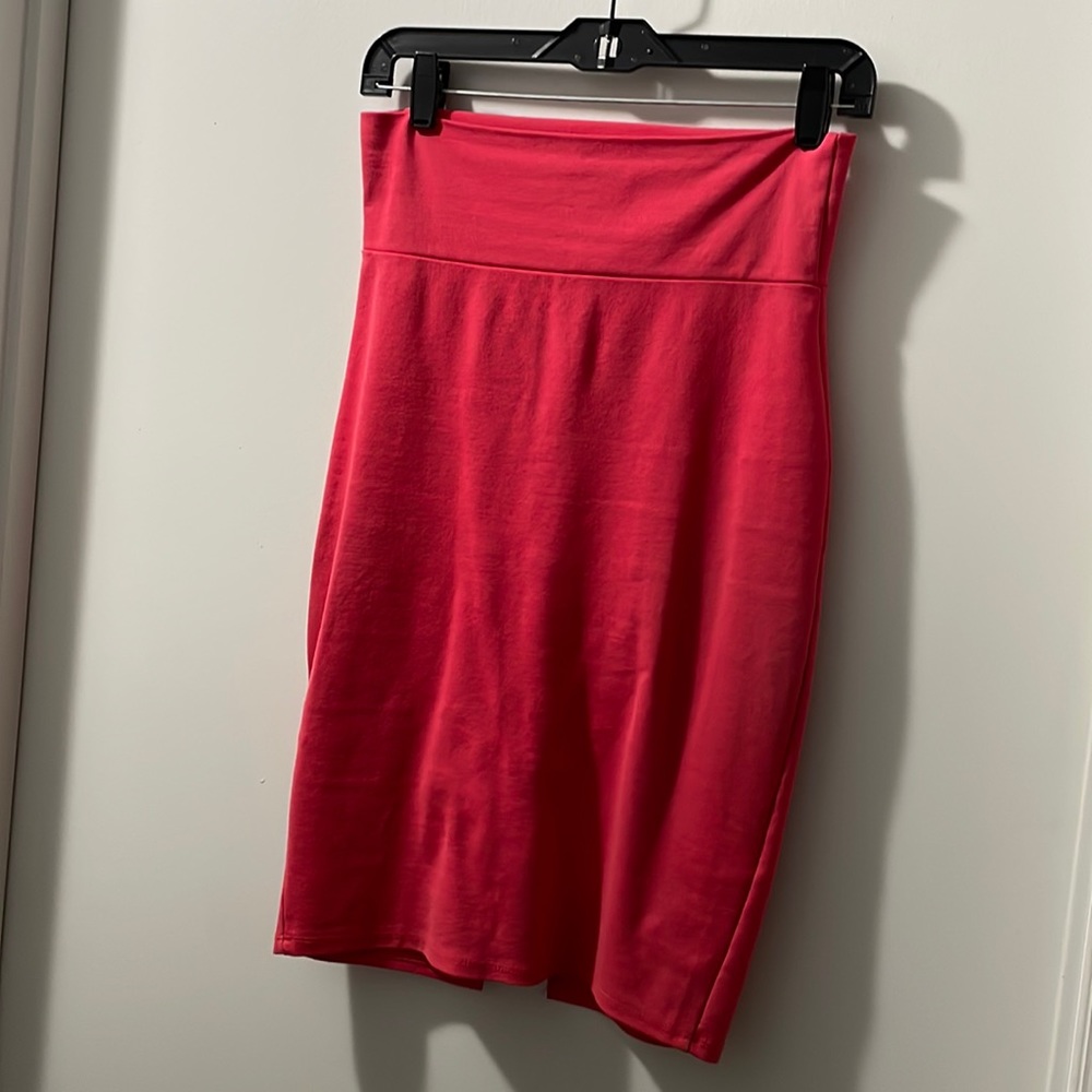 Coral colored bodycon shirt